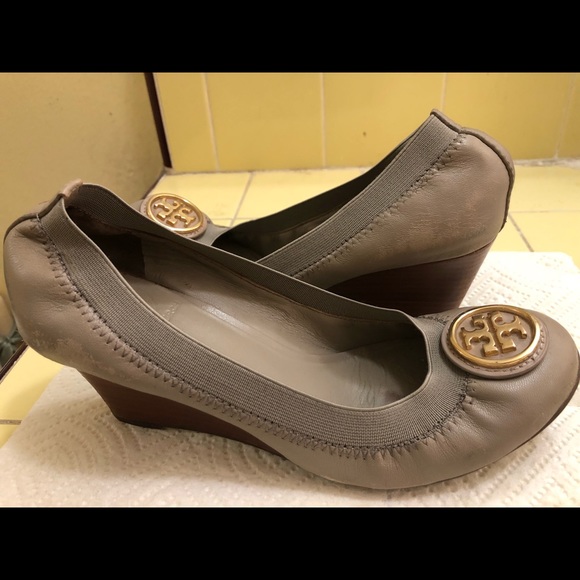 Tory Burch Wedge Sandals ( Jolie Style ) - Picture 3 of 8